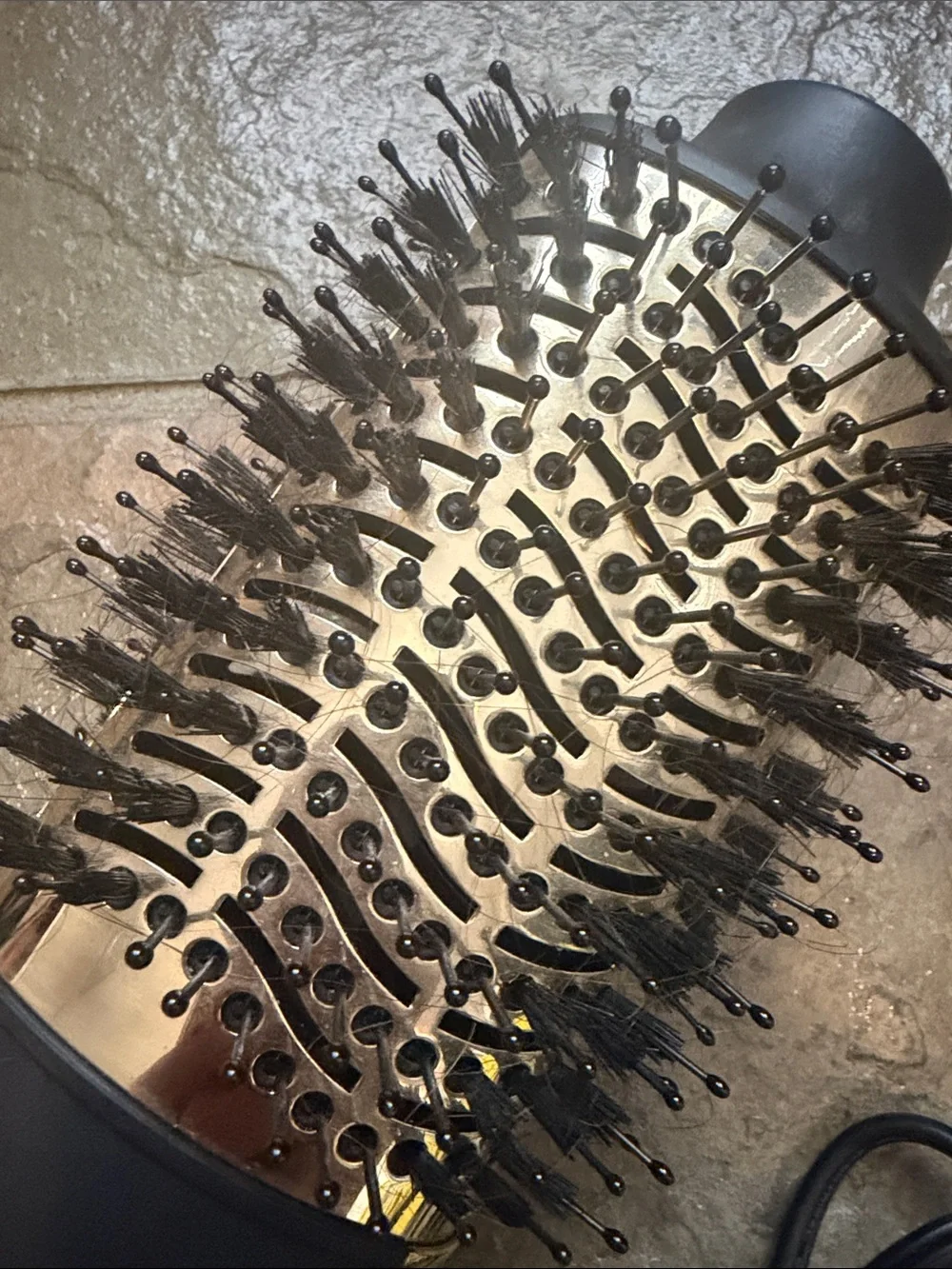 Professional Hot Tools Air Round Brush - Black/Gold